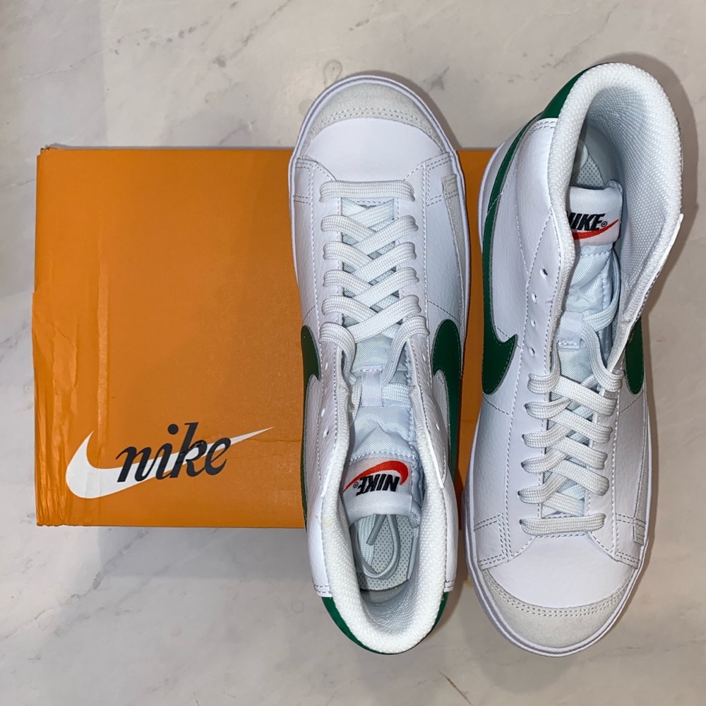 Nike Blazer Mid ‘77 - Picture 3 of 4